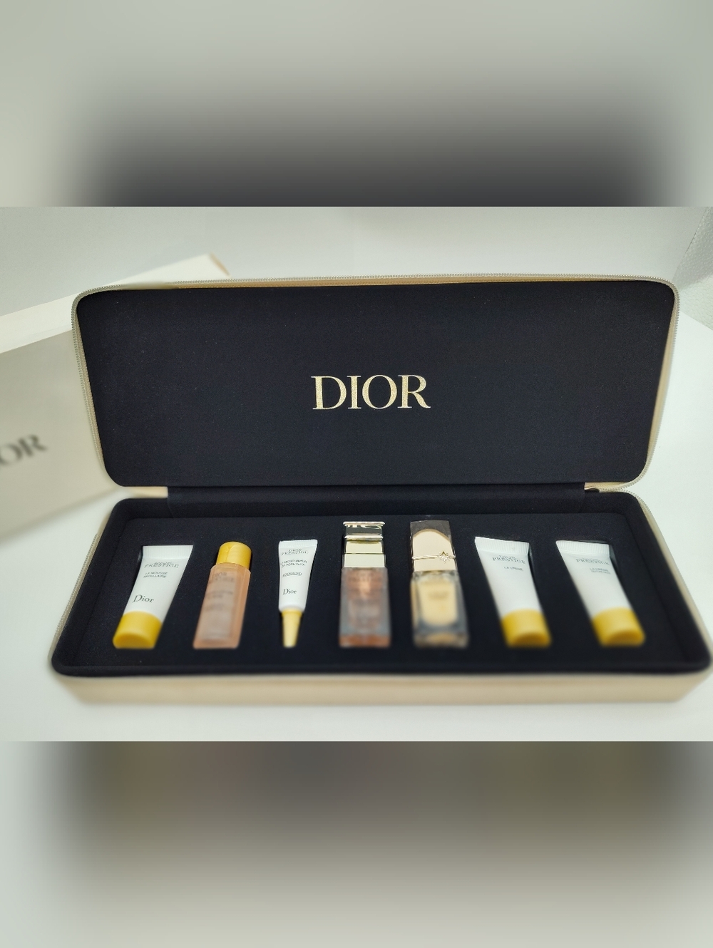 DIOR Prestige Skincare Coffret Set Hard Case Gold Zipper Beauty  Gift Mini Set - Picture 7 of 12
